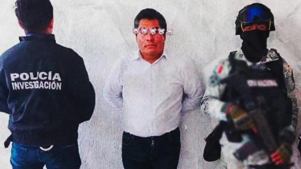 Detienen a Hildeberto N., presidente municipal de Zacatelco, Tlaxcala, por uso ilícito de atribuciones