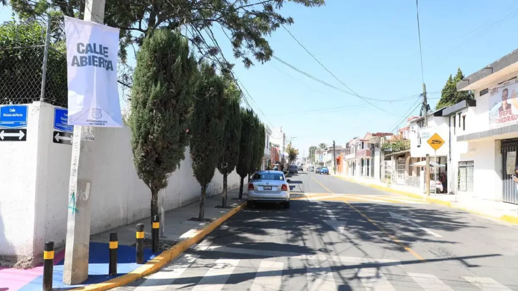 Ayuntamiento de Puebla reabre tránsito vehicular en la colonia Santa Cruz Buenavista