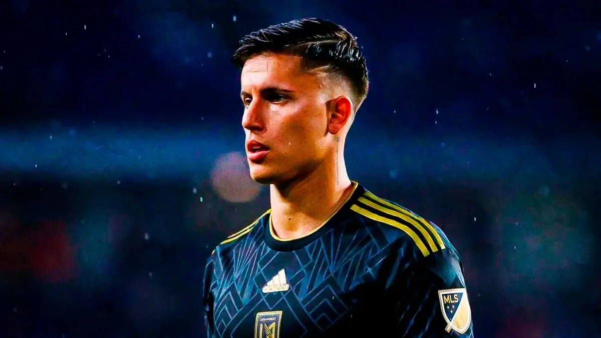 Acusan a Brian Rodríguez, futbolista del América, de violación agravada; salió de México