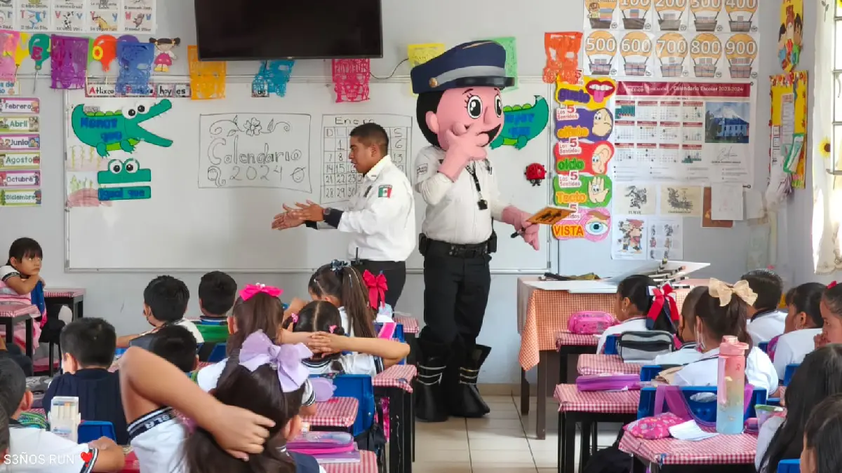 Promueve Atlixco cultura vial en instituciones públicas