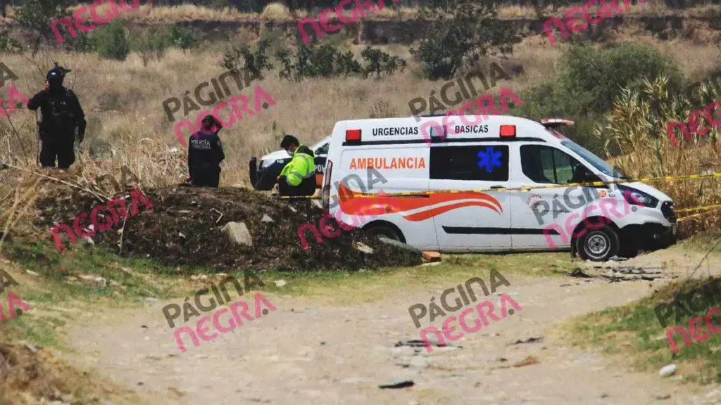 Dejan cuerpo decapitado, maniatado y embolsado, junto al relleno de San Andrés Calpan
