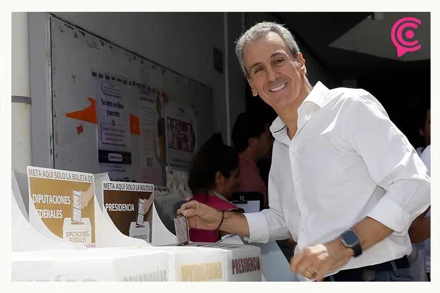 Aspirantes de Puebla emiten sufragio en el proceso electoral 2024