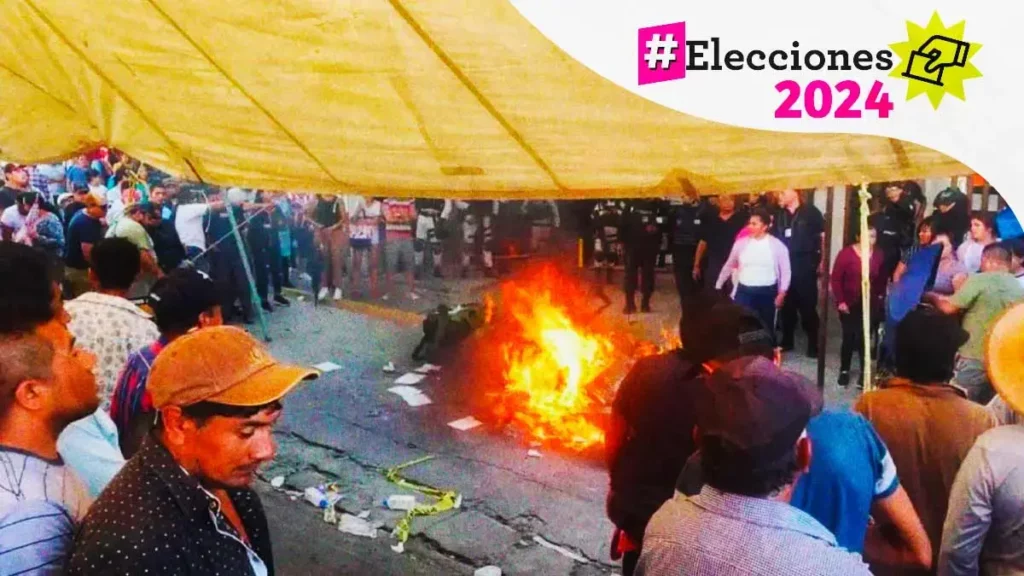 En Xiutetelco esta tarde se registró la quema de papelería electoral durante un disturbio
