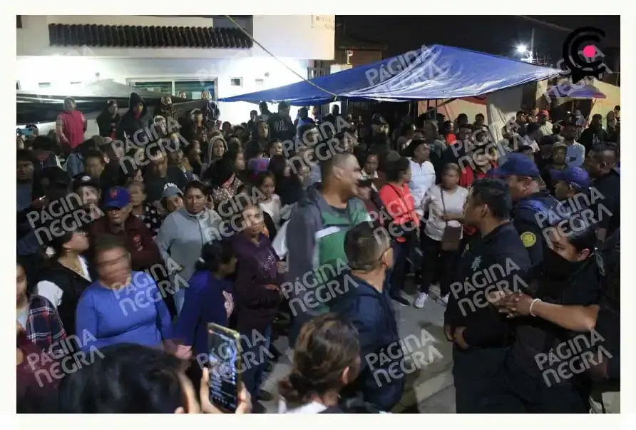 Simpatizantes de Movimiento Ciudadano retienen a funcionarios del IEE en Coronango  