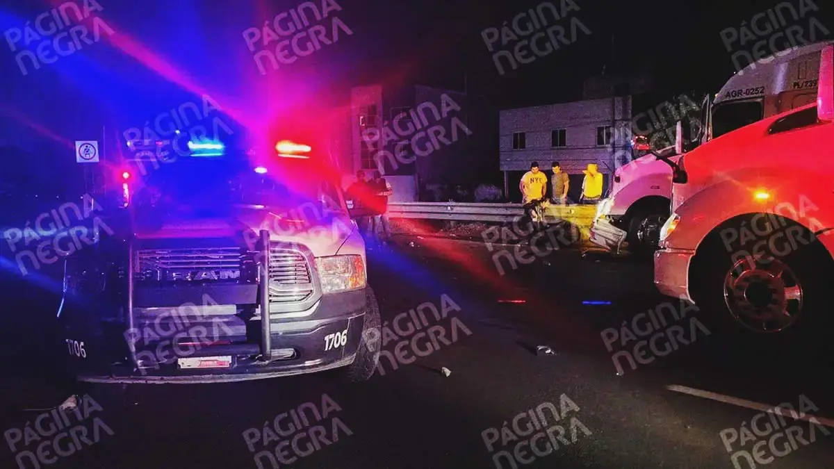 Policía estatal murió tras choque múltiple en la autopista México-Puebla