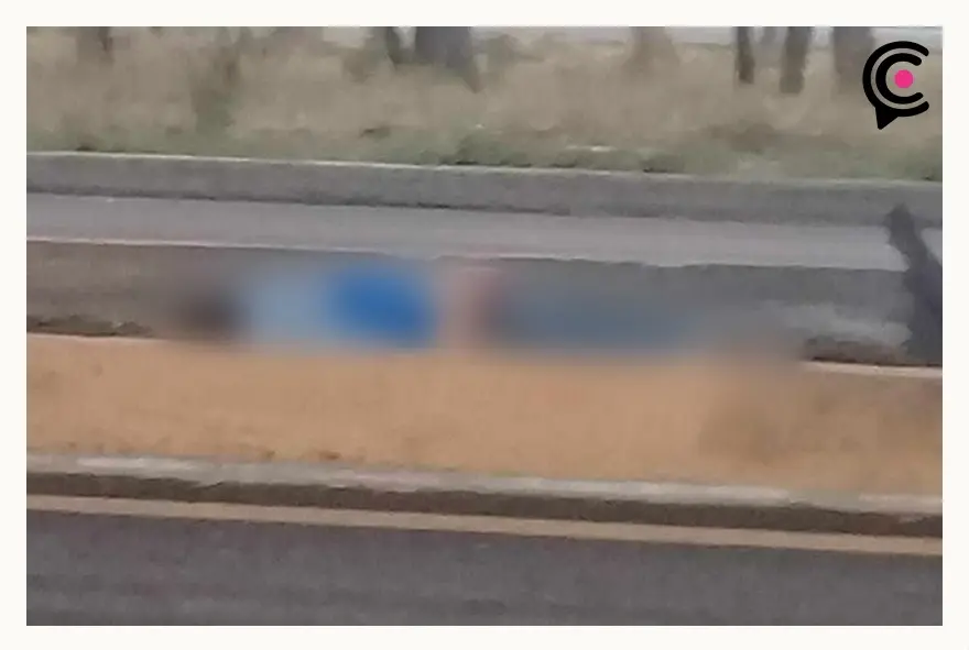 Encuentran muerto a hombre en camellón de la autopista México-Puebla