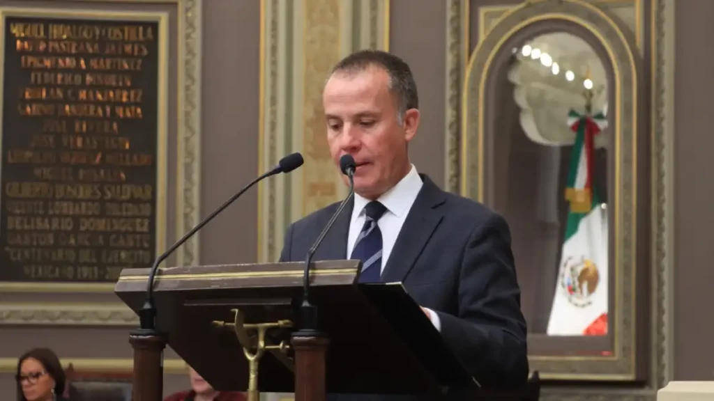 Impulsan en el Congreso que transporte ejecutivo cuente con botones de pánico vinculados al C5