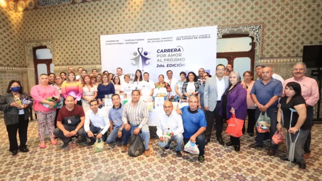 Recibe Congreso donativo de patrocinadores, INPODE y sindicalizados para carrera “Por Amor al Prójimo”