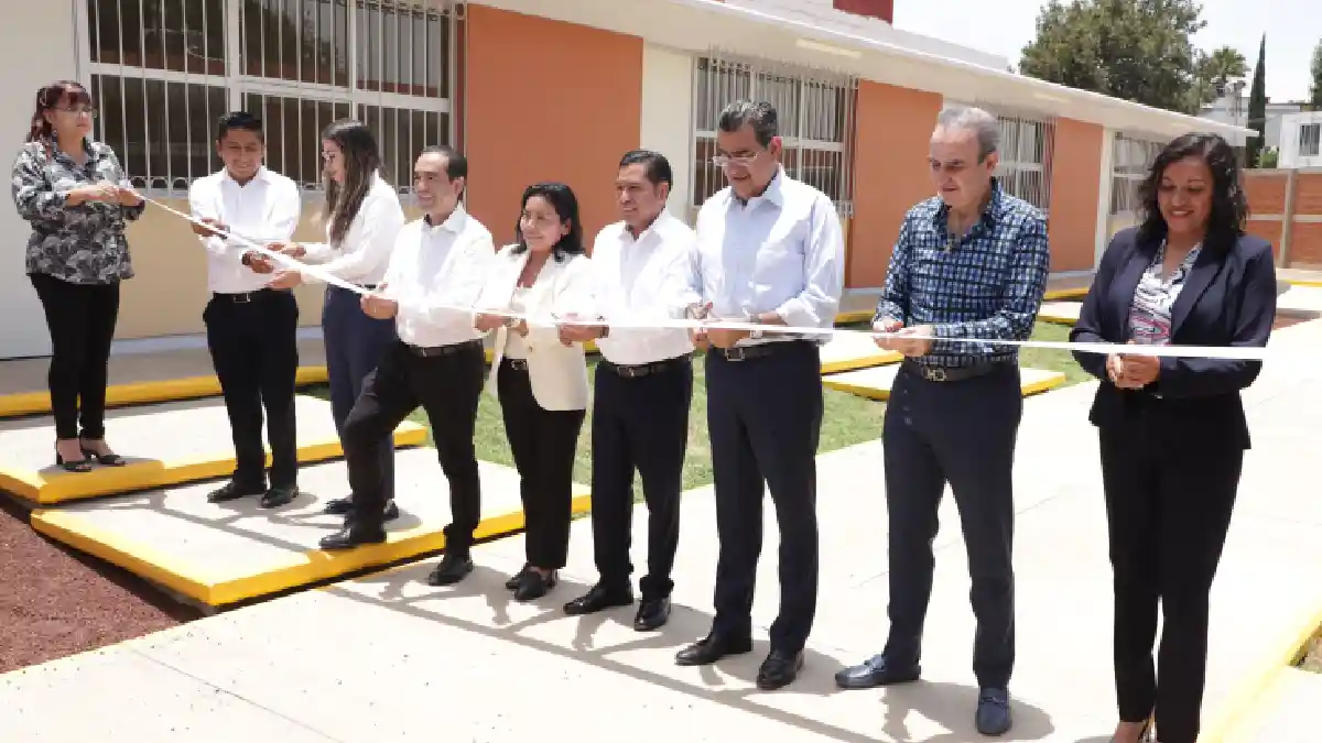 Invierte gobierno de Puebla recurso público para detonar desarrollo y bienestar: Sergio Salomón