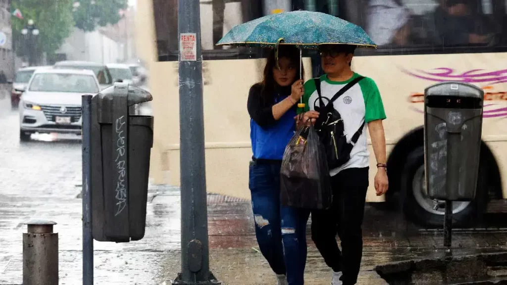 Pronóstico del clima prevé lluvias intensas y torrenciales en Puebla 