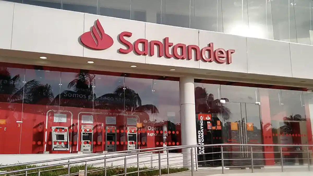 Asaltan a cuentahabiente en la Avenida Juárez, le quitan más de 200 mil pesos