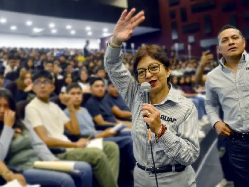 Supervisa Rectora Lilia Cedillo Ramírez aplicación del Examen General de Admisión 2024 en el CCU
