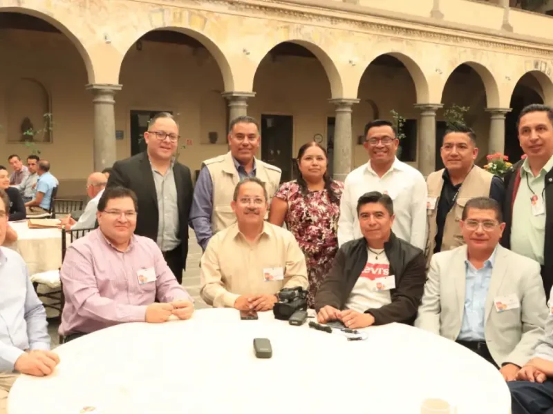 Celebran a padres trabajadores del Congreso del Estado