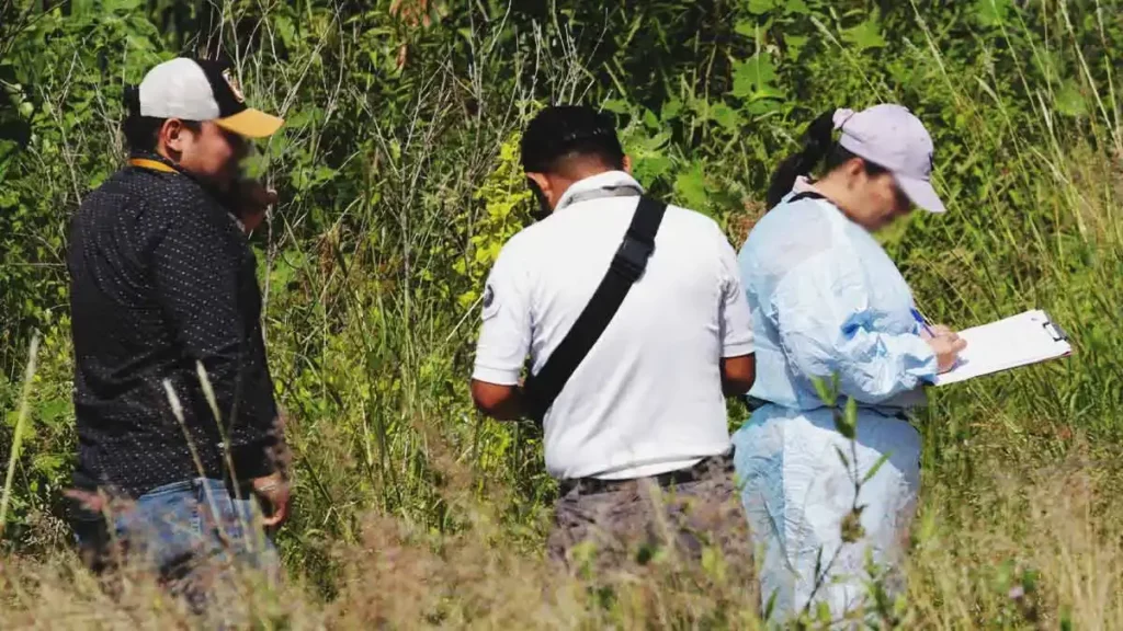 Abandonan cuerpo semidesnudo y con heridas de bala en límites de Puebla y Tlaxcala