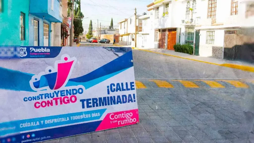 Hasta 2024, el Ayuntamiento de Puebla pavimentó 200 calles con el programa Construyendo Contigo 