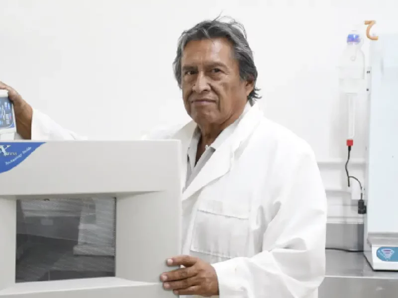 Investigadores BUAP diseñan método analítico para medir glifosato en miel