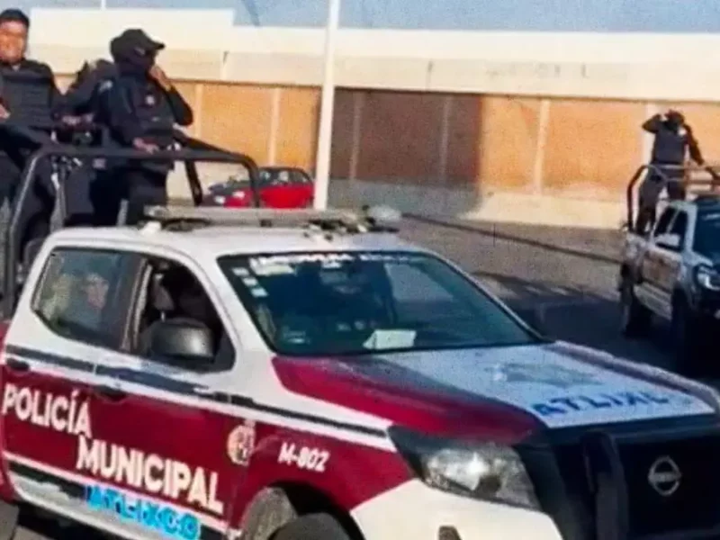 Policías de Atlixco detienen a cuatro hombres por robos
