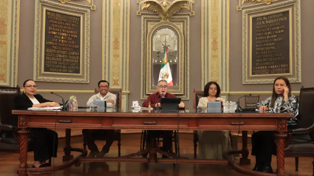 Presentan en el Congreso propuesta legislativa para garantizar atención médica domiciliaria a adultos mayores