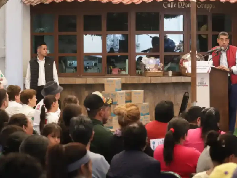 Llama Sergio Salomón a ediles entrantes y salientes a desarrollar transiciones en paz