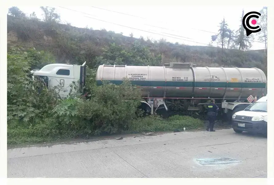 Choque múltiple dejó tres lesionados en el Periférico Ecológico de Puebla