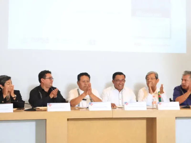 Presentan en el Congreso del Estado el libro “Del Indigenismo al Humanismo”