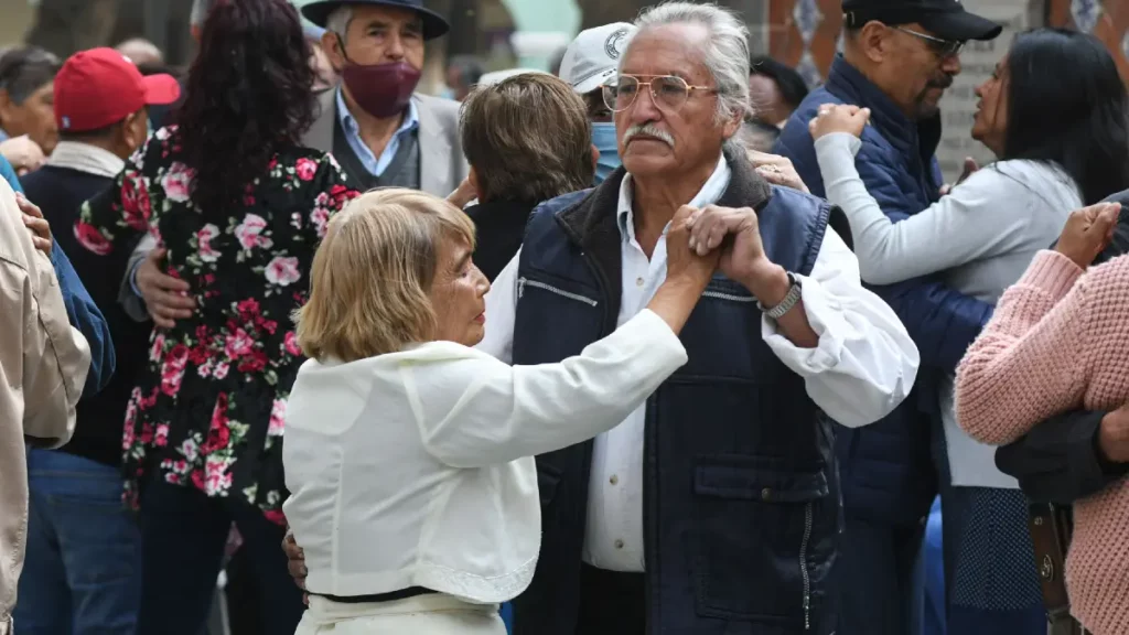 SMDIF Puebla invita a actividades del mes de las personas adultas mayores