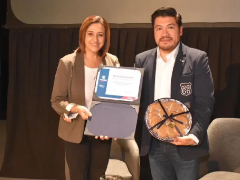 Sindicatura municipal presentó ponencia para aprovechamiento de la inteligencia artificial