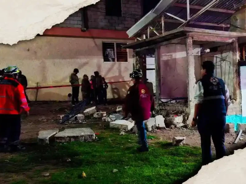 Explosión de fuegos pirotécnicos en Santo Tomás Chautla deja dos lesionados