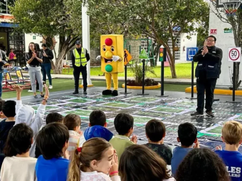 Ayuntamiento de Puebla acerca campaña de seguridad vial a escuelas locales