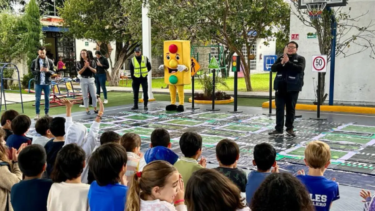 Ayuntamiento de Puebla acerca campaña de seguridad vial a escuelas locales