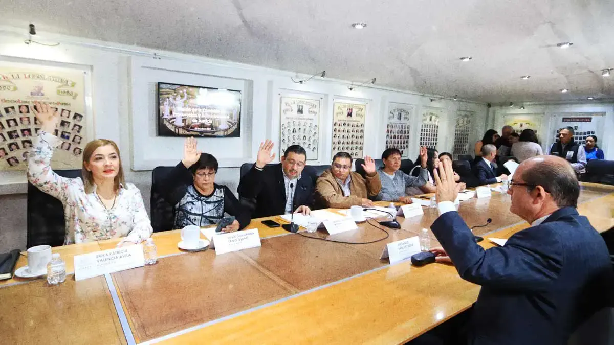 Avanza en comisiones del Congreso la despenalización del aborto en Puebla