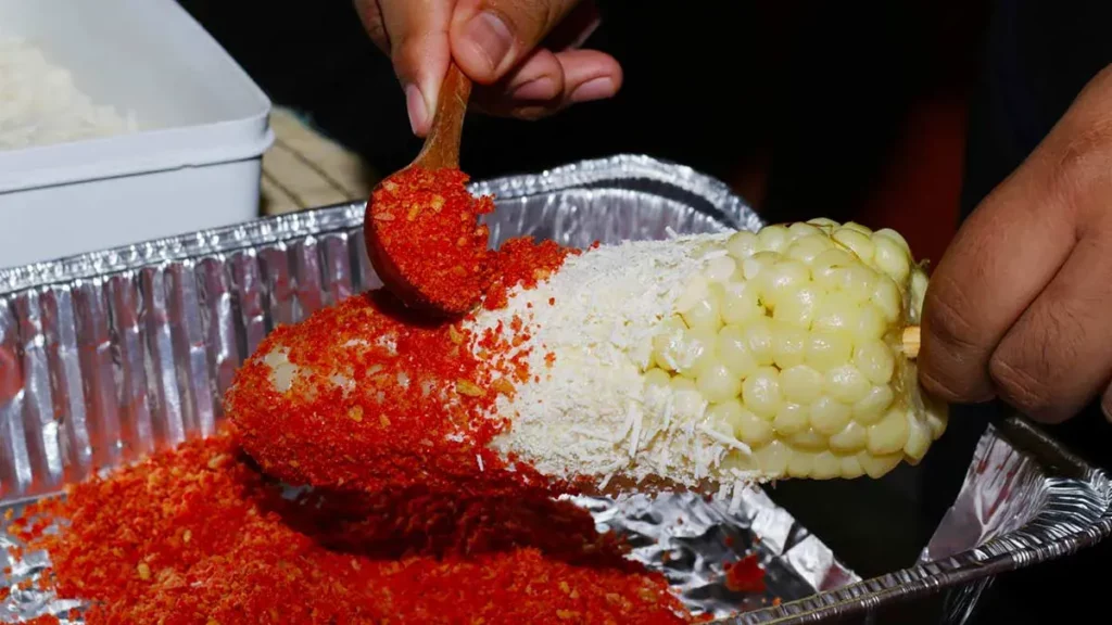 Los mejores lugares para comer elotes y esquites en Puebla y el país