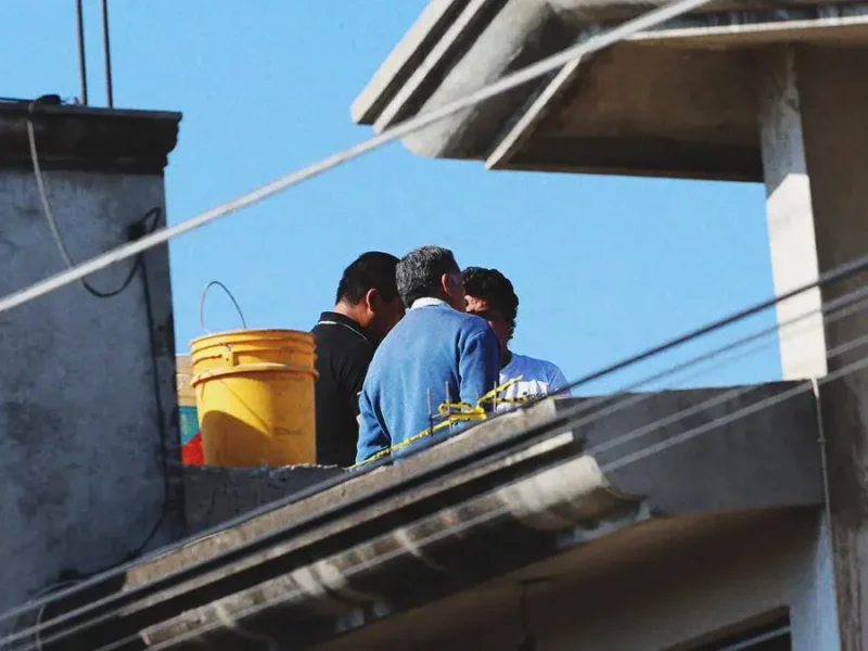 Adulto mayor se electrocutó en la azotea de su casa en Tehuacán