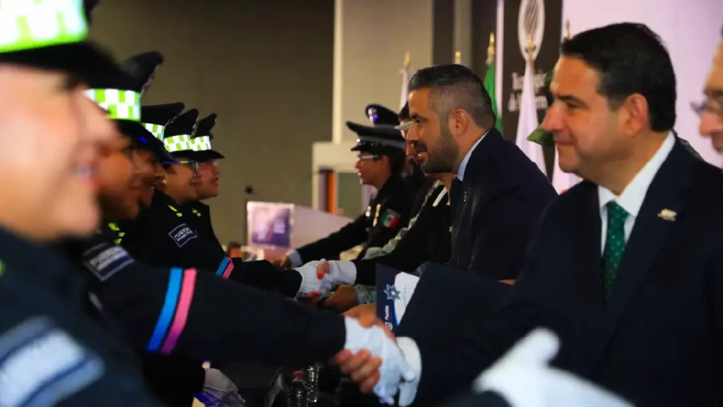 Secretaría de seguridad ciudadana se refuerza con la graduación de 69 nuevos policías