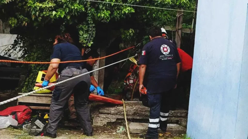 Mujer de la tercera edad resultó lesionada tras caer a un pozo en San Pedro Cholula
