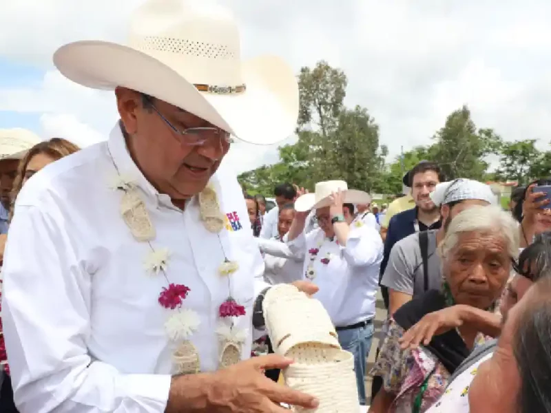 Impulsa gobierno estatal desarrollo de comunidades y calidad de vida de habitantes