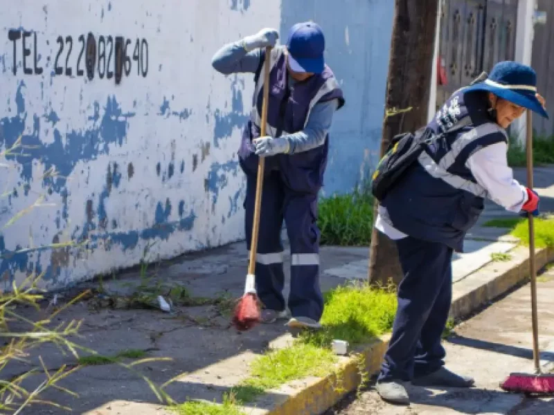 Organismo de limpia vincula a recicladores voluntarios con ciudadanía de la colonia Bugambilias