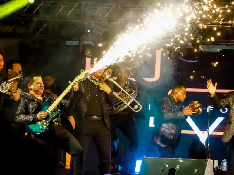 Lleno total en la Feria de Atlixco 2024 con la presentación de "El Yaki y El Juanma"
