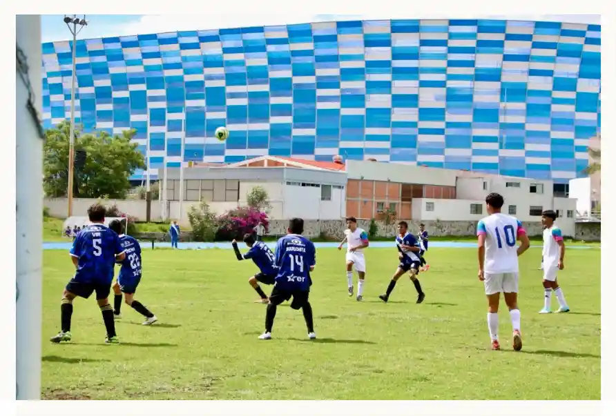 Alumnos de la Escuela de Iniciación Deportiva de Fútbol de Huejotzingo destacan en torneo copa franja 2024
