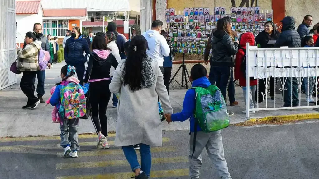 ¿Cuándo es el regreso a clases 2024?, este día los alumnos volverán a las aulas