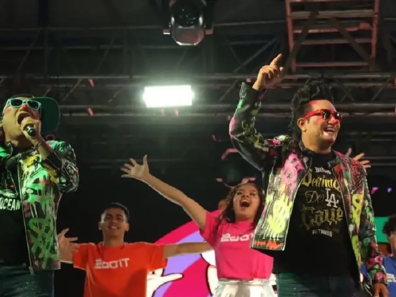 Risas y diversión, así la presentación de "Los Destrampados" en la Feria de Atlixco 2024