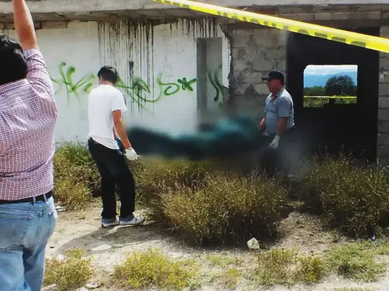 Feminicidio 41: Encuentran a mujer asesinada con signos de violencia en casa abandonada de Cuautlancingo