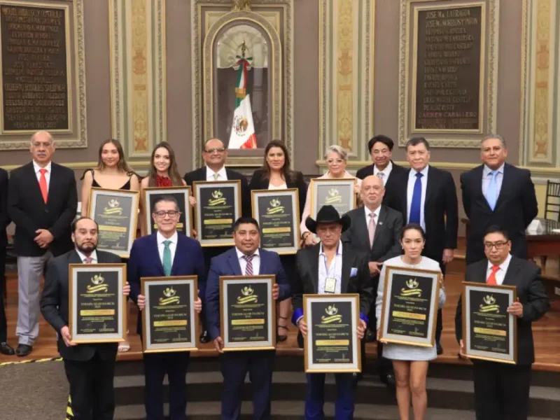 Reconoce Congreso de Puebla a abogados y profesionistas por su labor