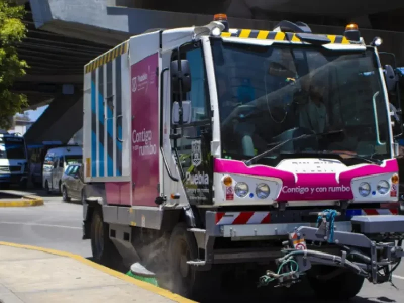 Sistema de limpieza urbana integral ha barrido más de 18 mil kilómetros de vialidades en el municipio