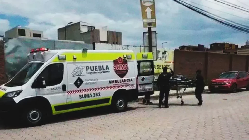 Atropellan a un indigente en Cuautlancingo y lo dejan abandonado en la vía pública