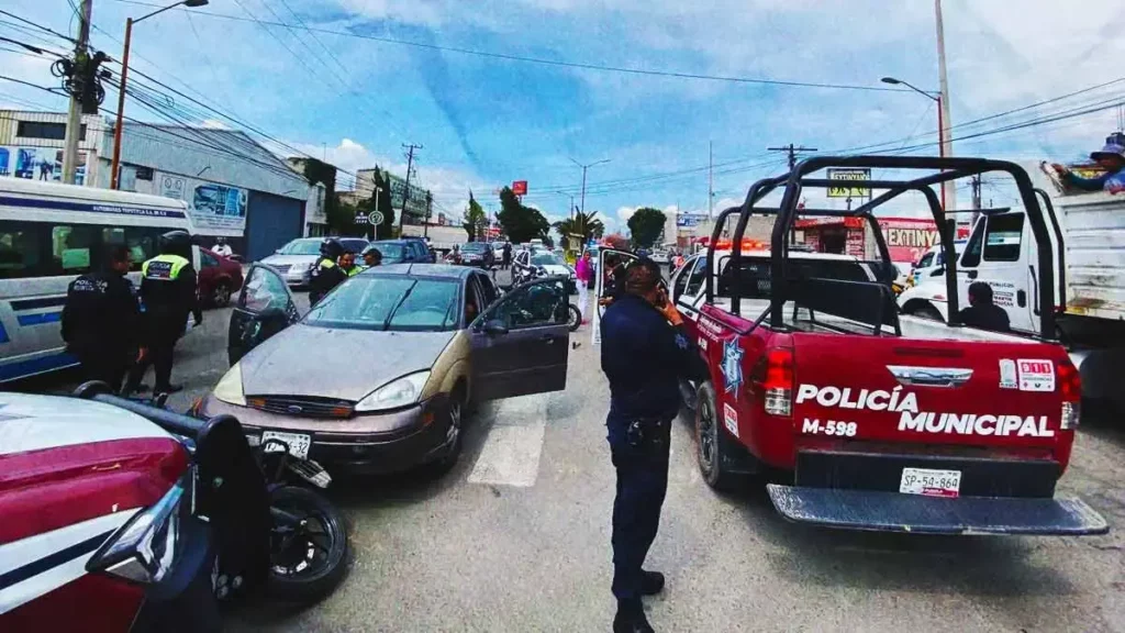 Hombre apuñaló a su pareja en Tlaxcala, huyó y atropelló a policía de Texmelucan