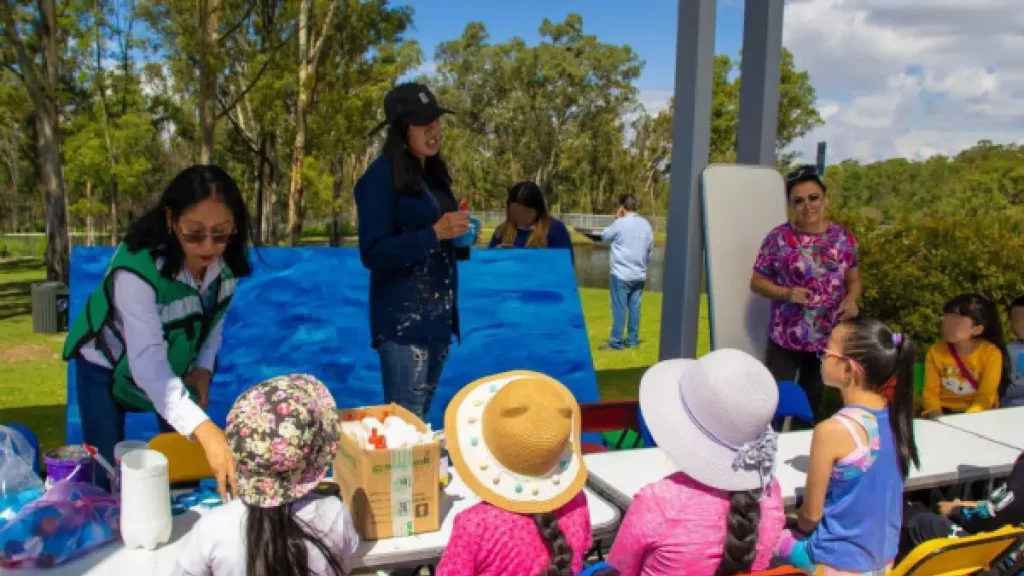 Ayuntamiento de Puebla, promotora ambiental de la laguna y cabiria fortalecen la cultura del reciclaje