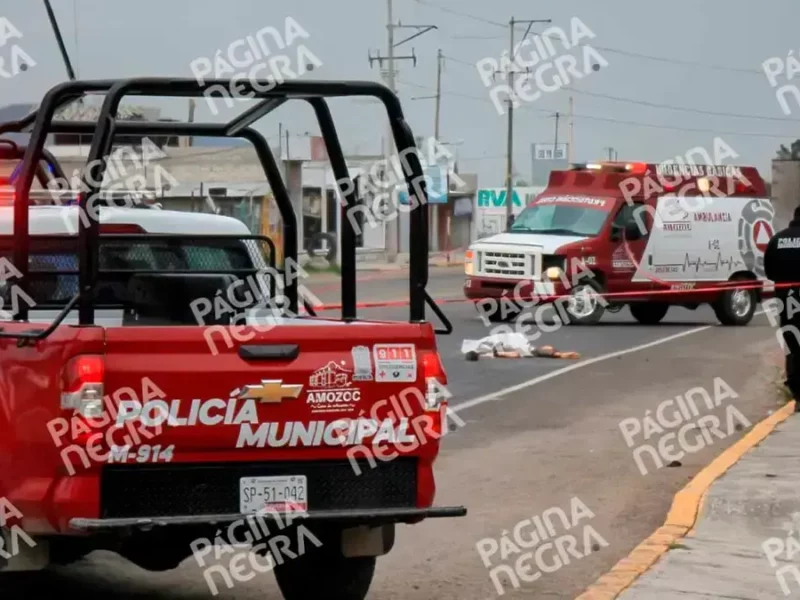 Camión de carga atropelló, arrastró y mató a peatón en la carretera federal a Tehuacán