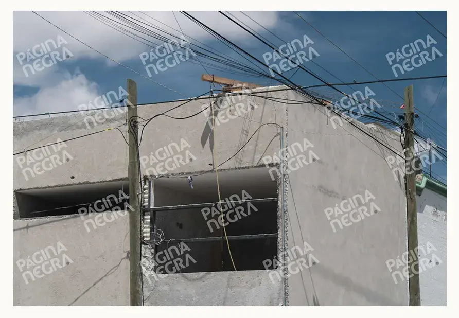 Trabajador murió electrocutado en la azotea de una casa en Villa de Guadalupe, Puebla