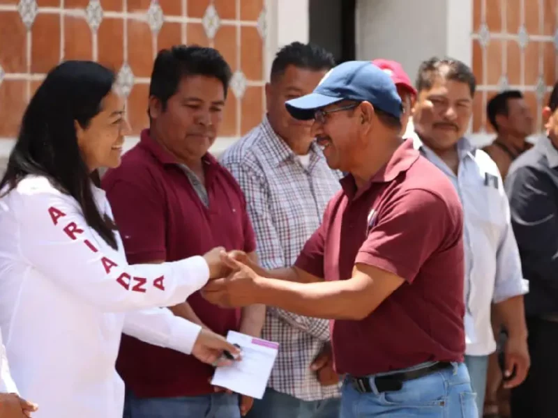 Ariadna Ayala entrega nuevo parque vehicular para mejorar servicios en Atlixco